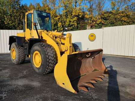 Carregadeira de rodas 1998 Komatsu WA270-3 (8)