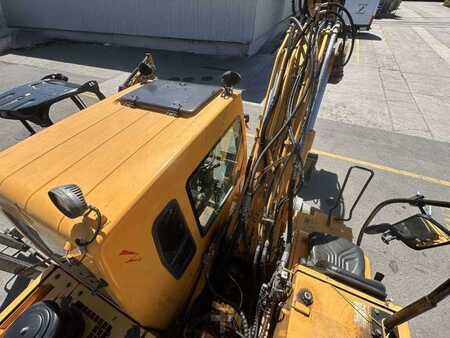 Escavadora de rodas 2006 Hyundai ROBEX 140W-7 (6)