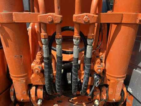 Korečková rýpadla 2007 Hitachi ZX130LCN (21)