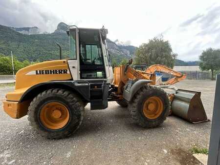 Chargeuse sur pneus 2006 Liebherr L514 Stereo (7)
