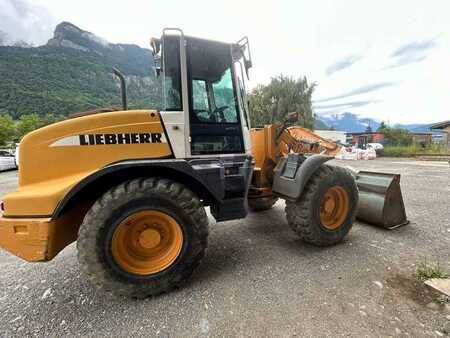 Chargeuse sur pneus 2006 Liebherr L514 Stereo (9)