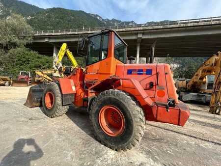 Wheel Loaders 2000 Hitachi W130A (13)