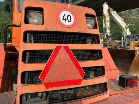 Wheel Loaders 2000 Hitachi W130A (35)