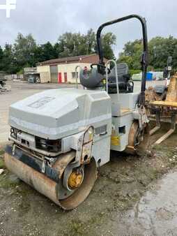 Tandem rullar 2011 Caterpillar CB224 (1)