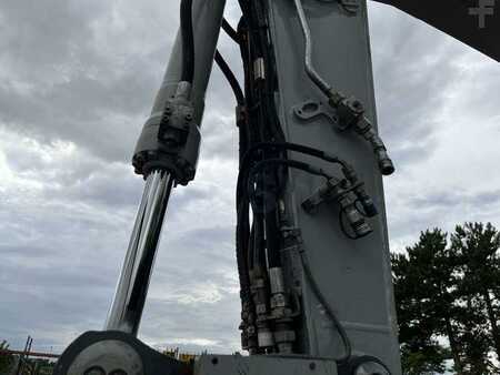 Bæltegraver 2017 Liebherr R922LC (17)