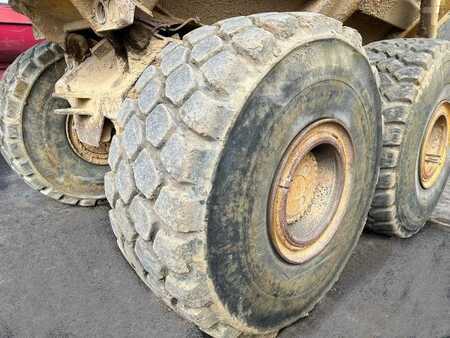 Kink Dumprar 2000 Bell B40CM 6X6 (18)