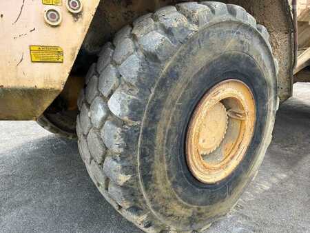 Kink Dumprar 2000 Bell B40CM 6X6 (24)
