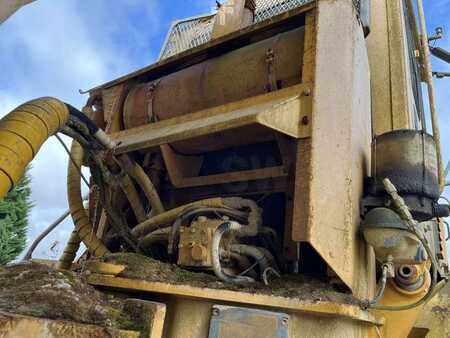 Kink Dumprar 2000 Bell B40CM 6X6 (28)