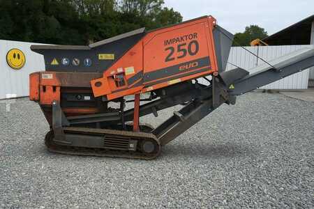 Muut 2021 [div] IMPAKTOR 250 (1)