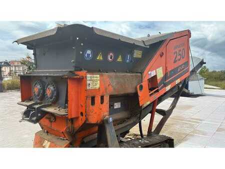 Muut 2021 [div] IMPAKTOR 250 (3)