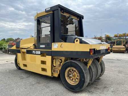 Compactadores de neumáticos 2004 Caterpillar PS300B (5)