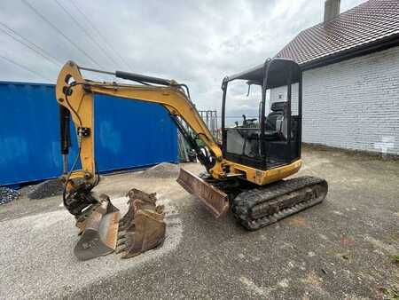 Mini excavators 2012 Caterpillar 302.7D CR (3)