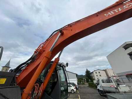 Kedjegraver 2010 Hitachi ZX225USLC-3 (10)