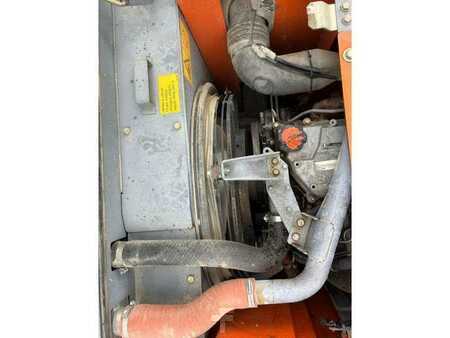 Kedjegraver 2010 Hitachi ZX225USLC-3 (15)