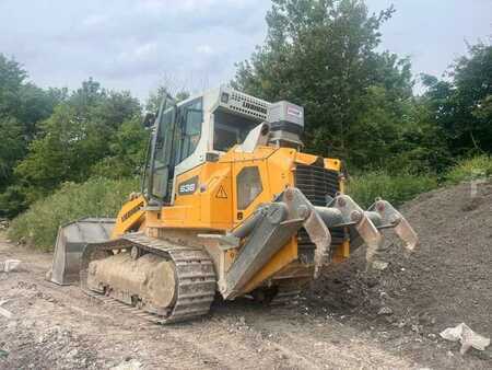 Nakládací pásová vozidla 2021 Liebherr LR636 (12)