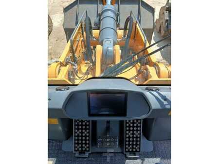 Nakládací pásová vozidla 2021 Liebherr LR636 (39)