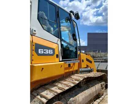 Nakládací pásová vozidla 2021 Liebherr LR636 (9)