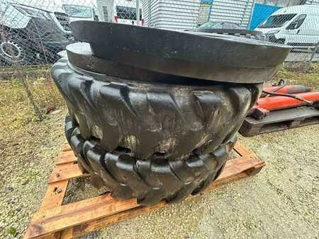 Wheel Excavators 2000 Case 788-P (17)