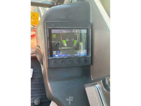 Minigraver 2020 Takeuchi TB235-2 (6)