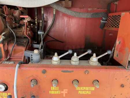 Outro 1998 Extec ROBOTRAC (34)