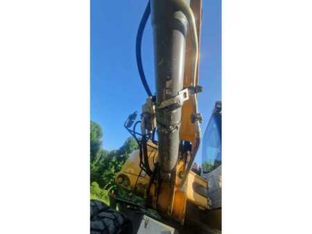 Mobilní bagry 2018 Liebherr A912 COMPACT (20)
