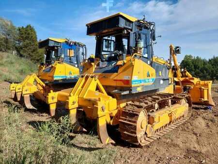 Bulldozer 2022 Dressta TD-15M SERIES2 (5)