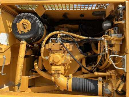 Bæltegraver 2000 Liebherr R904HDSL (31)