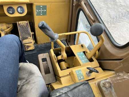 Crawler Loaders 1988 Caterpillar 943 (42)