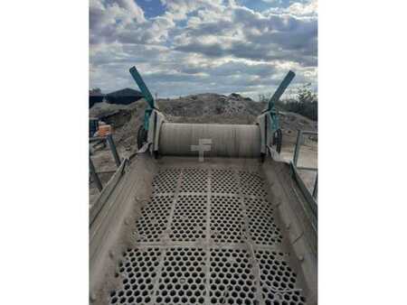 Andet 2011 POWERSCREEN Warrior 1400 (6)