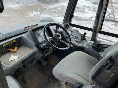 Articulated Dump Trucks 2007 Bell B40D 6X6 (10)