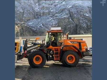 Carregadeira de rodas 2020 Doosan DL300 (4)