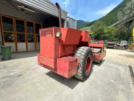 Sheepsfoot rollers 1990 Bitelli BORA C 80 MACHINE SUISSE (12)