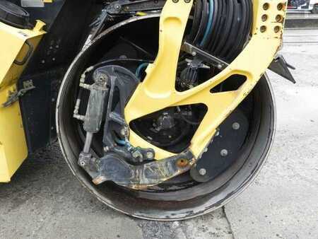 Walce gładkie 2012 BOMAG BW174AP-4 AM II (6)