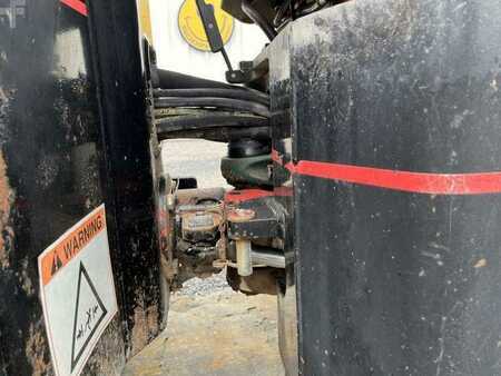 Walce kołkowane 2003 Caterpillar CB225D (18)