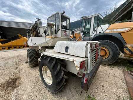 Escavadora de rodas 1993 Mecalac 8CXI (14)