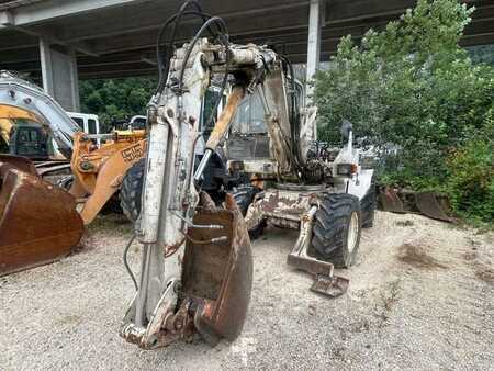 Escavadora de rodas 1993 Mecalac 8CXI (25)