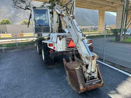 Escavadora de rodas 1993 Mecalac 8CXI (37)