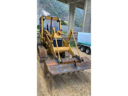 Nakládací pásová vozidla 1988 Komatsu D21S-6 (24)