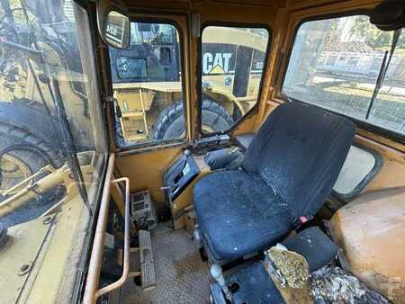 Nakládací pásová vozidla 1988 Komatsu D21S-6 (32)