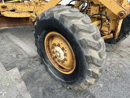 Livellatrici 1984 Caterpillar 120G (11)