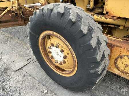 Livellatrici 1984 Caterpillar 120G (16)