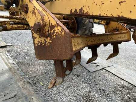 Livellatrici 1984 Caterpillar 120G (25)