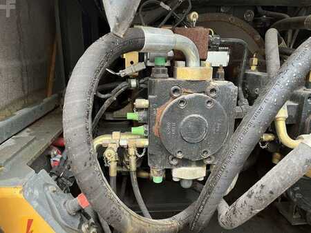 Hjullæsser 2001 Liebherr L554 (30)