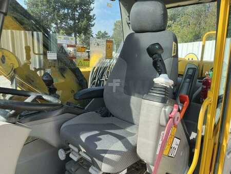 Mobil grävmaskin 2014 Volvo EW140D (48)