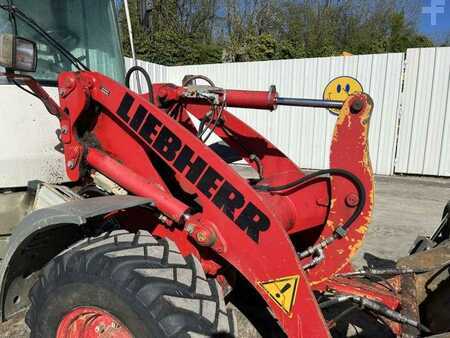 Altri 2008 Liebherr L506 Stereo (17)