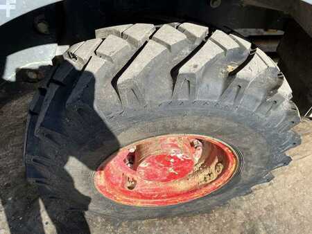 Altri 2008 Liebherr L506 Stereo (21)