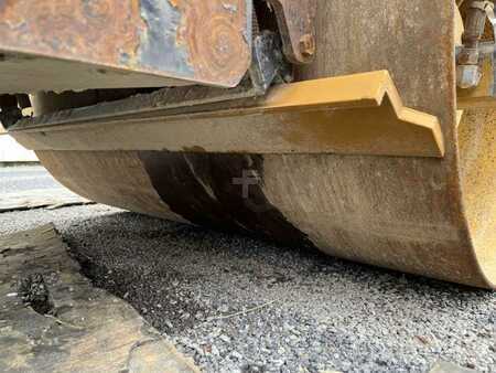 Walce gładkie 2004 Caterpillar CB-224E (17)