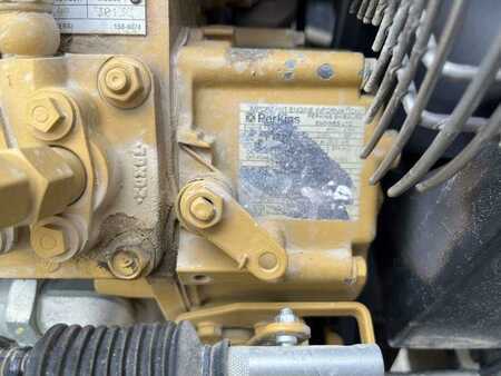 Walce gładkie 2004 Caterpillar CB-224E (33)