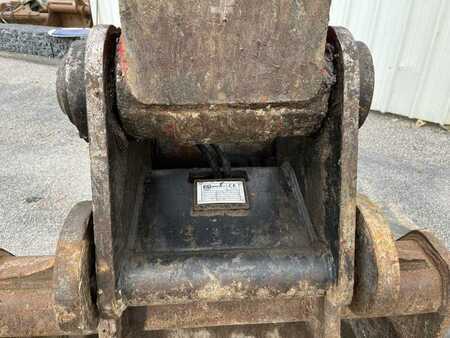 Koparki gąsienicowe 2016 Liebherr R926LC (18)