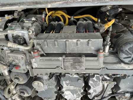 Koparki gąsienicowe 2016 Liebherr R926LC (45)